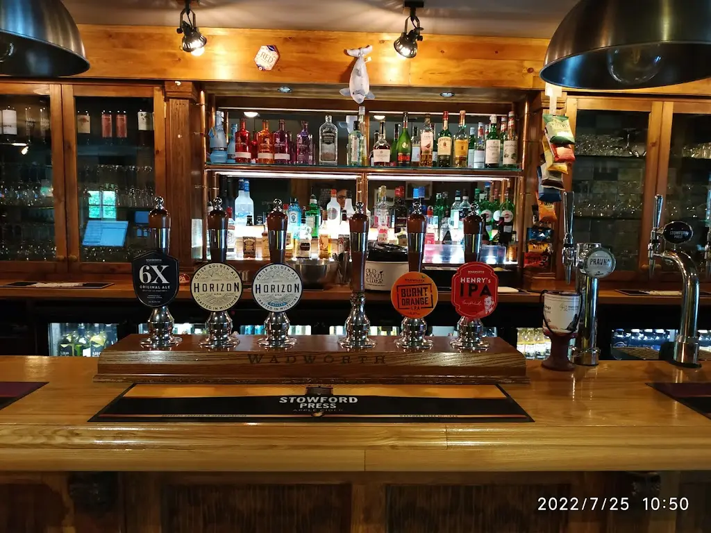 The Dolphin_Botley_slider_image_1