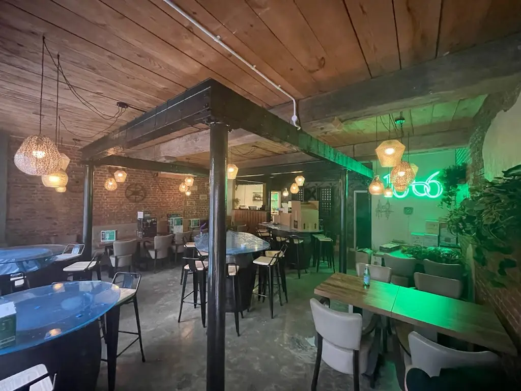 1086 Wine Bar restaurant in Botley