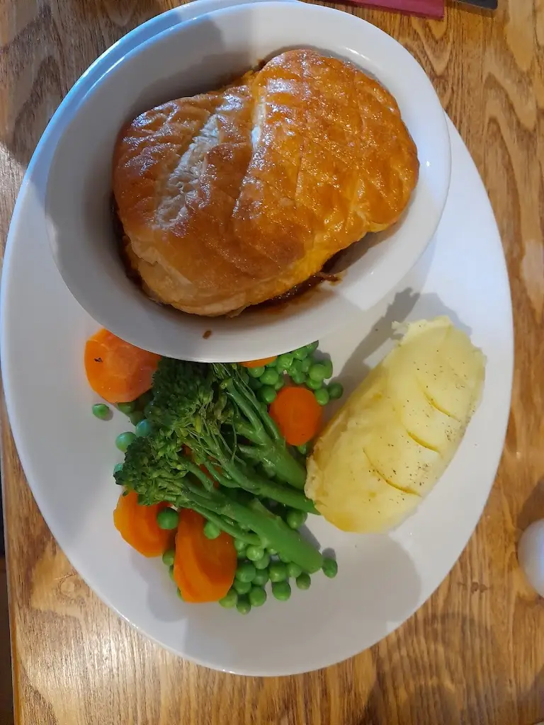 Menu_The Bugle Inn_Botley_image_7