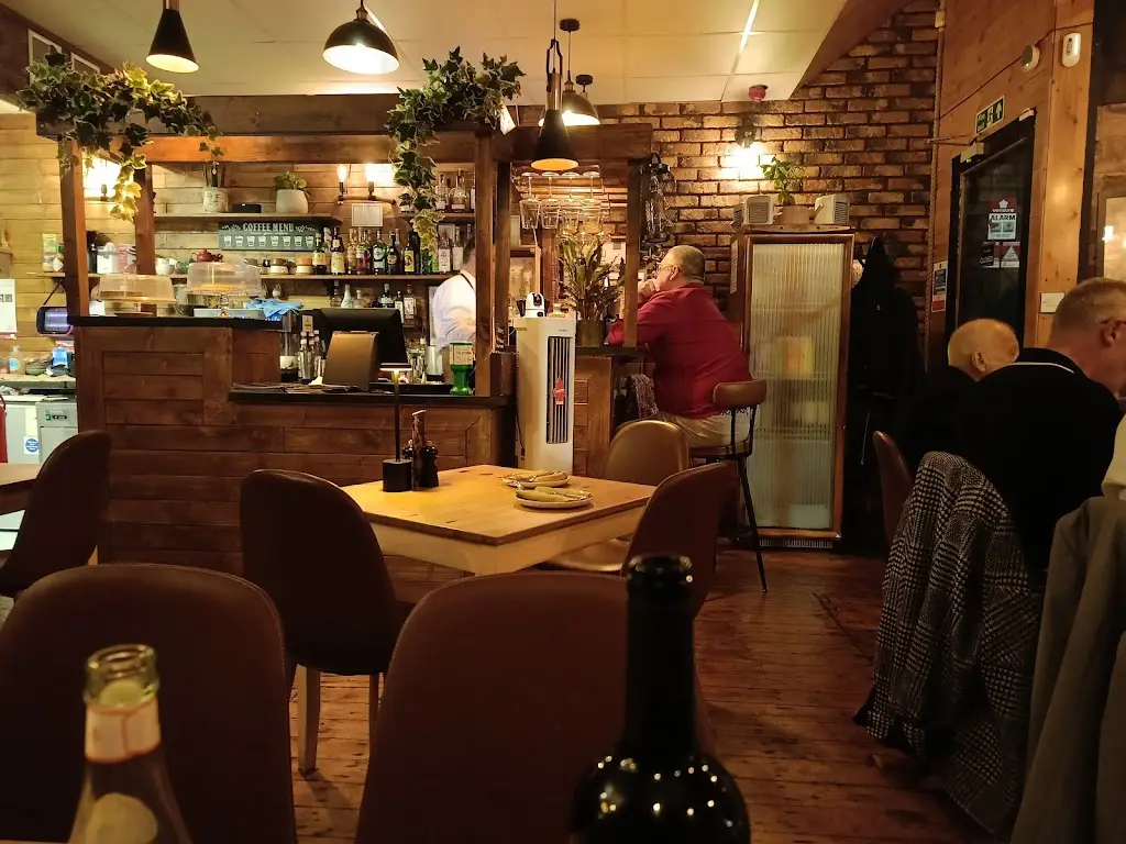 SiRo' Mangia&Bevi Café Bistrot Restaurant_Borough of Rochdale_slider_image_2