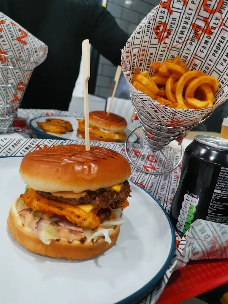 Mario Kosa_Players Rochdale_Borough of Rochdale_recensione