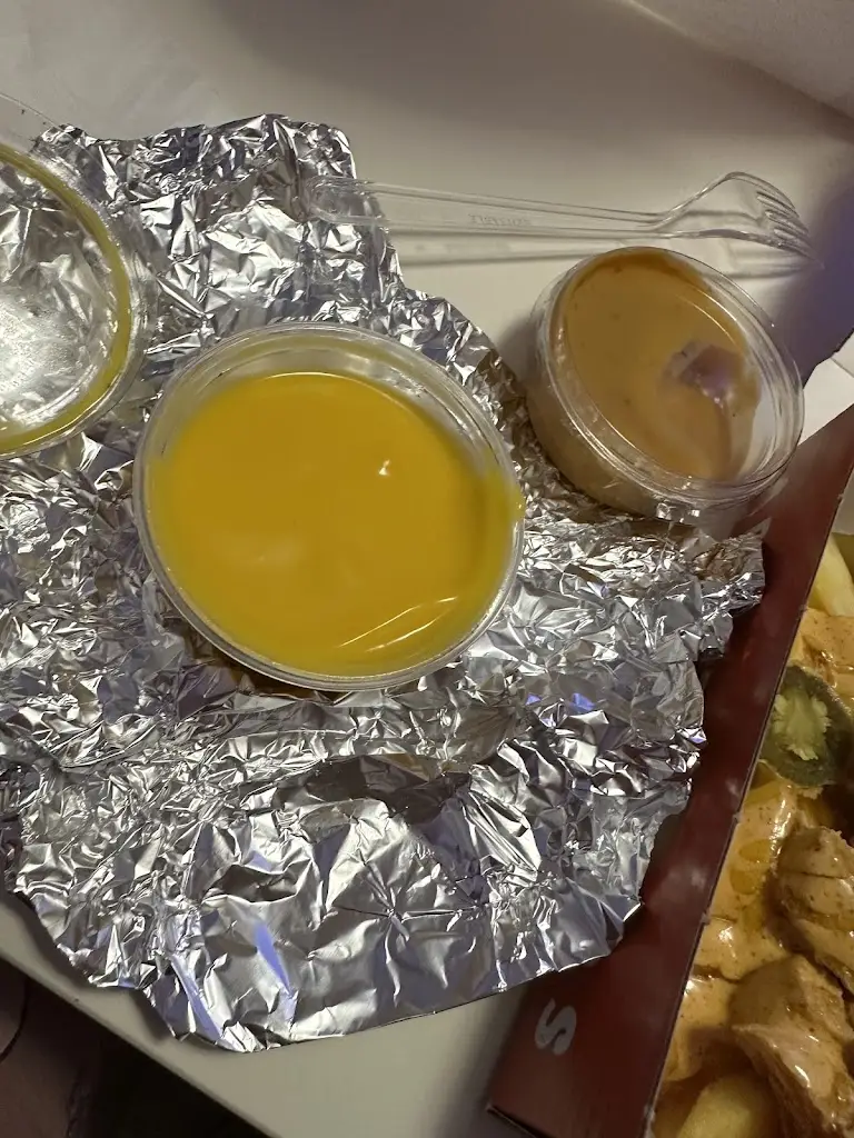 Ismat Ihsan_Smash Official Rochdale_Borough of Rochdale_review