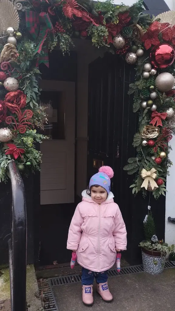 Inna_The Gallows_Borough of Rochdale_review