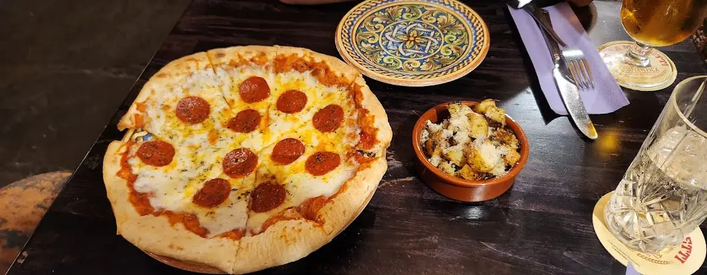 Danielle Langley_Vicolo Del Vino_Borough of Rochdale_Bewertung