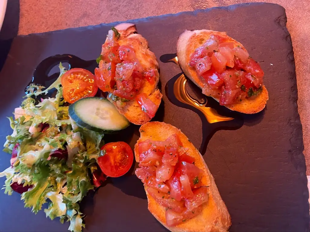 Avinash Vajramani_Veneziaa Bar and Restaurant_Alrewas_review