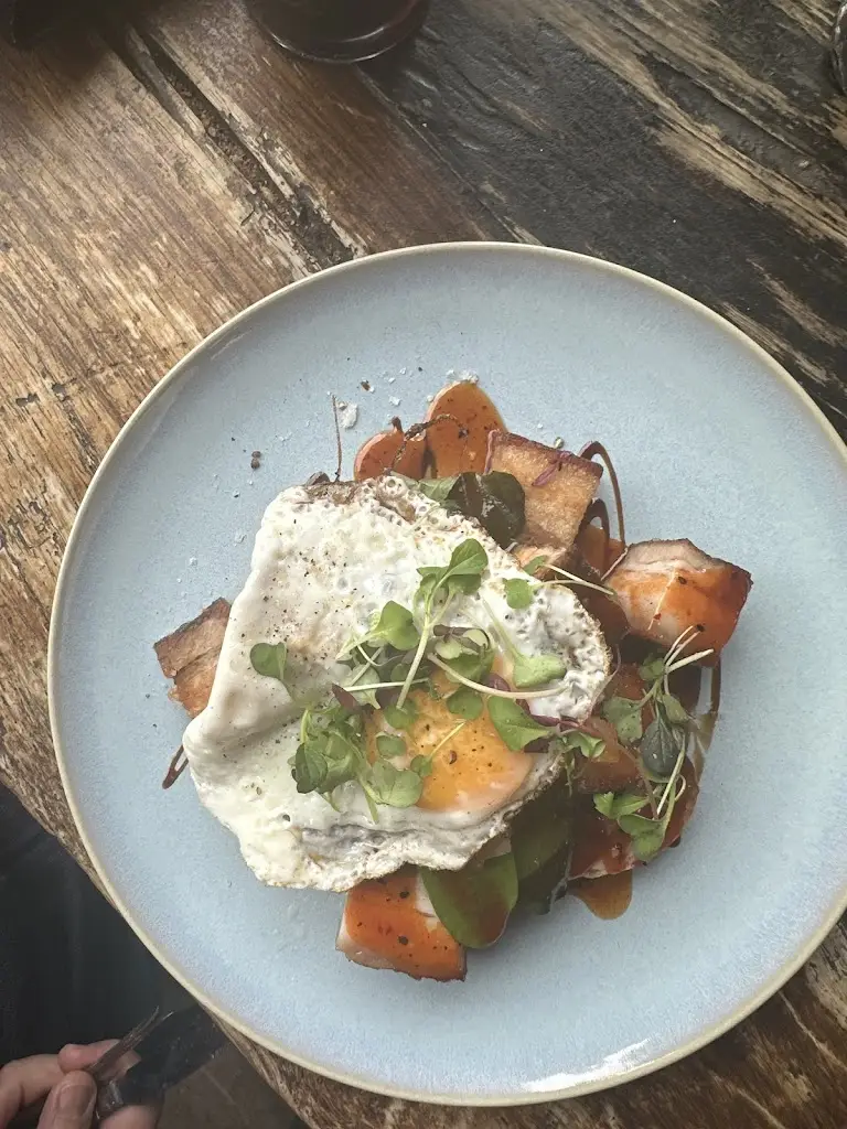 Emma Taylor_Tom Foolery_Boston Spa_recensione