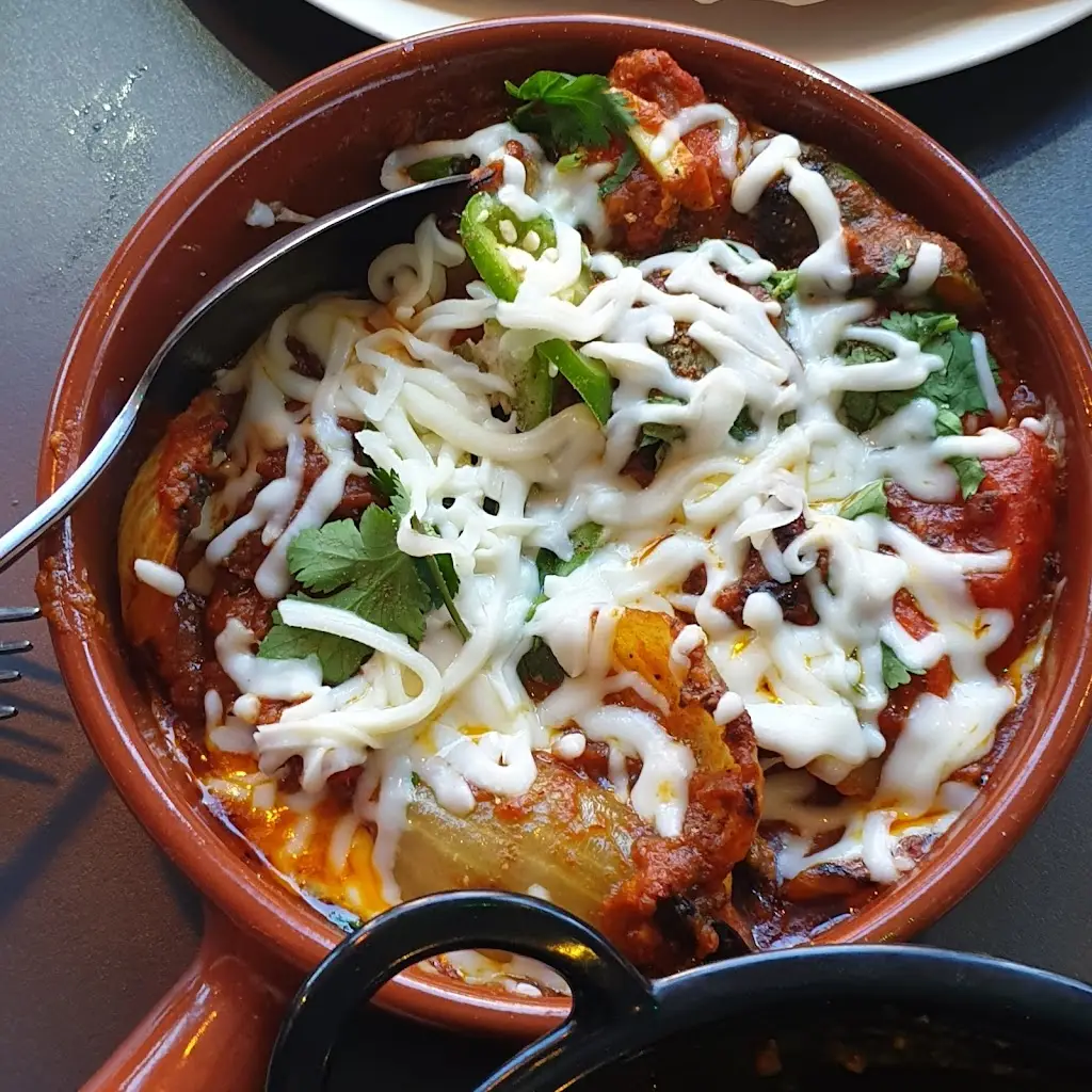 Ali's kitchen ( lounge 71)_Boston Spa_slider_image_2