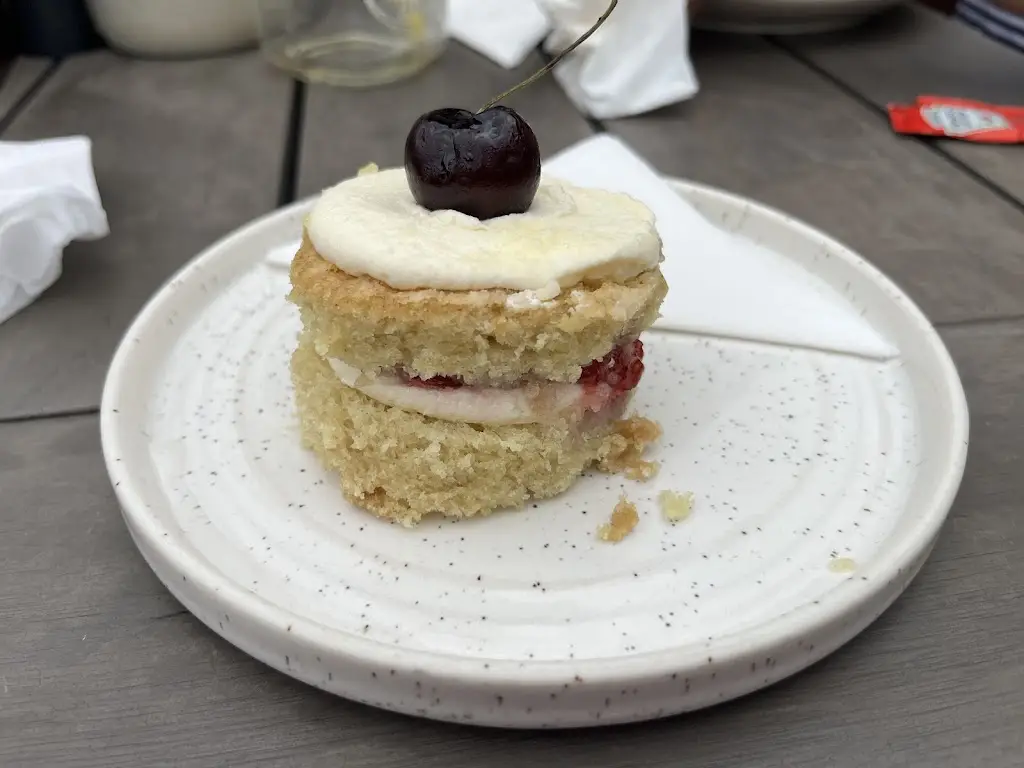 Fabrizio Gagliardo_Pip Tree Café_Borrowash_avis