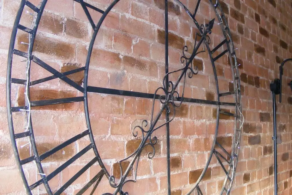 Clock Bistro_Borrowash_slider_image_3