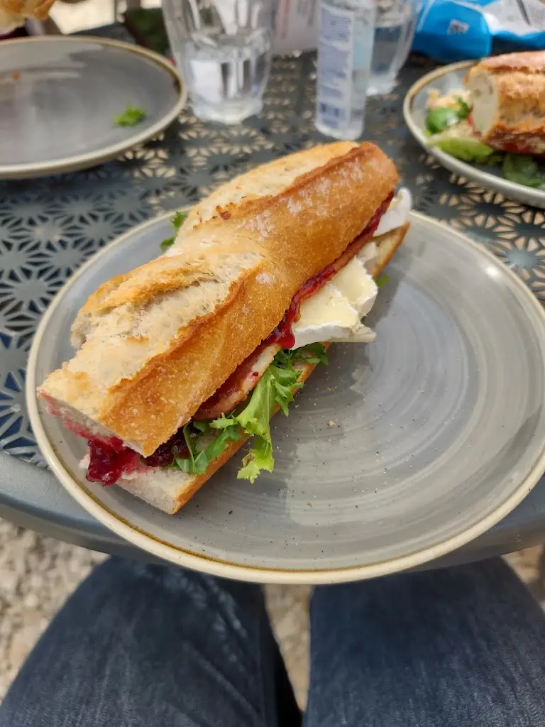 Menu_The Den_Bourton_image_6