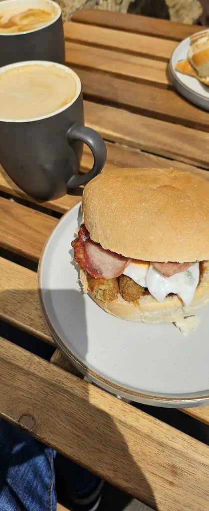 Steve C_The Den_Bourton_review