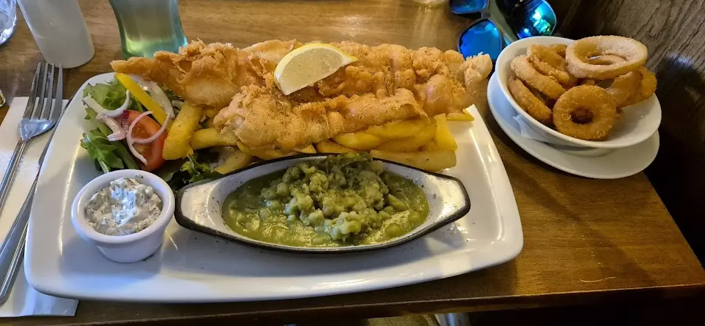 Menu_The Ship Inn_Bovington Camp_image_6