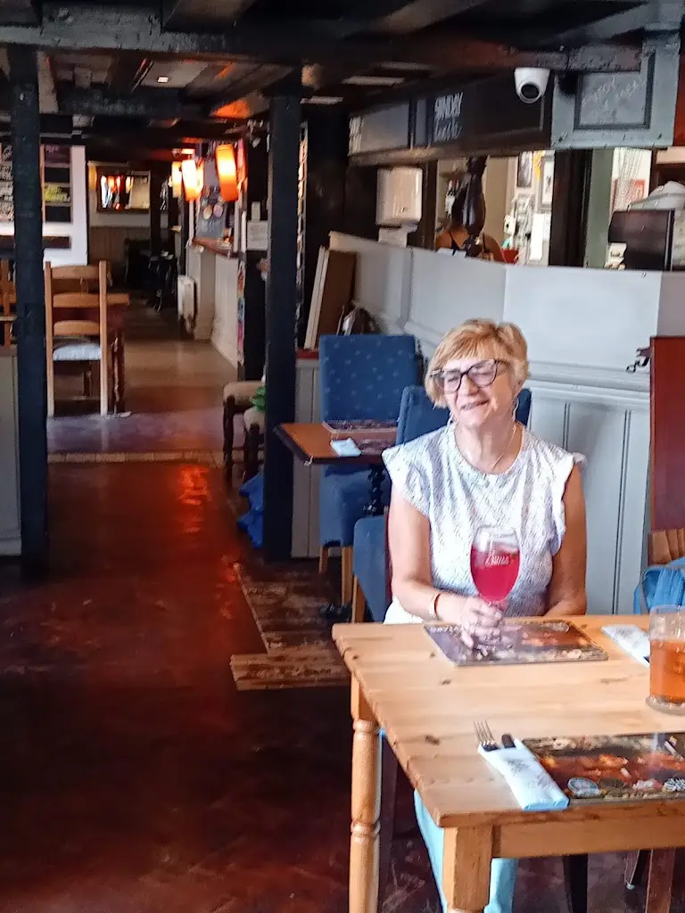 Megan Rawlins_Seven Stars_Bovington Camp_review