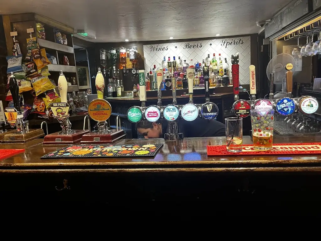 Larry Haywood_The Bell Inn Bovingdon_Bovingdon_review