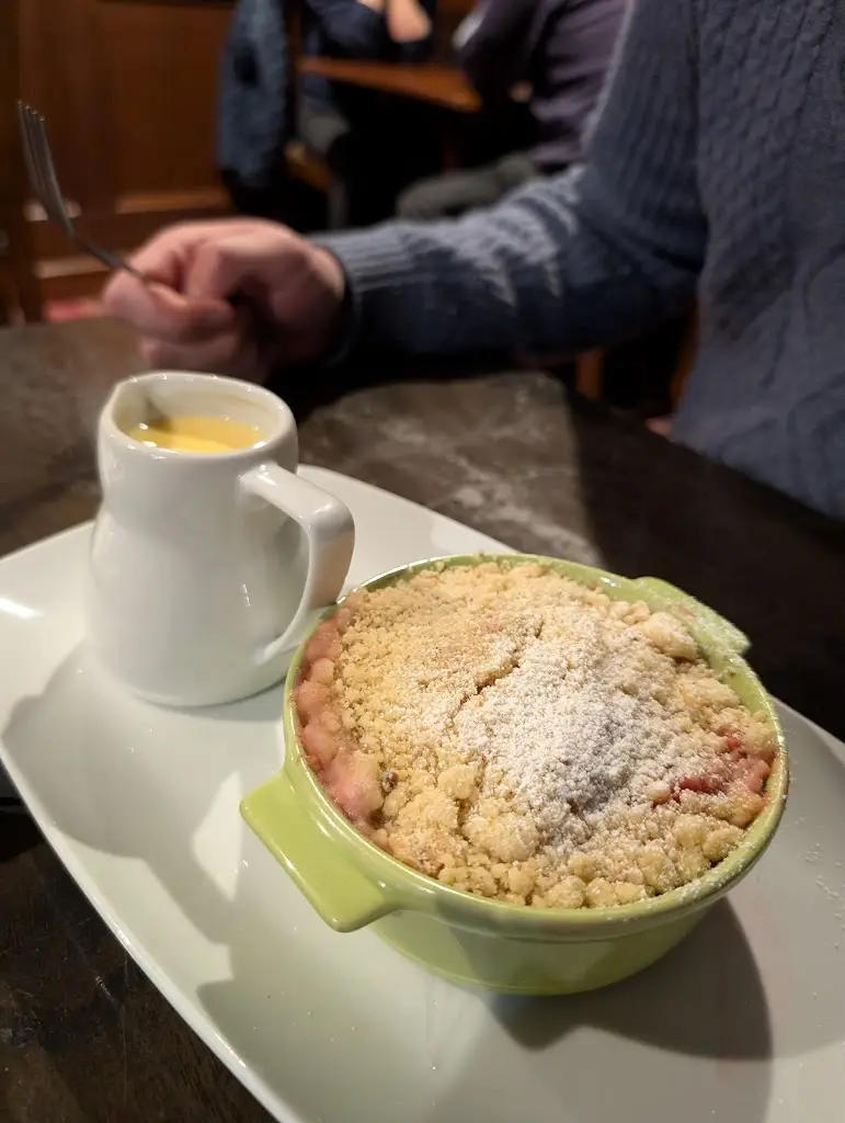 Katie Stawiecka_The Bell Inn Bovingdon_Bovingdon_review