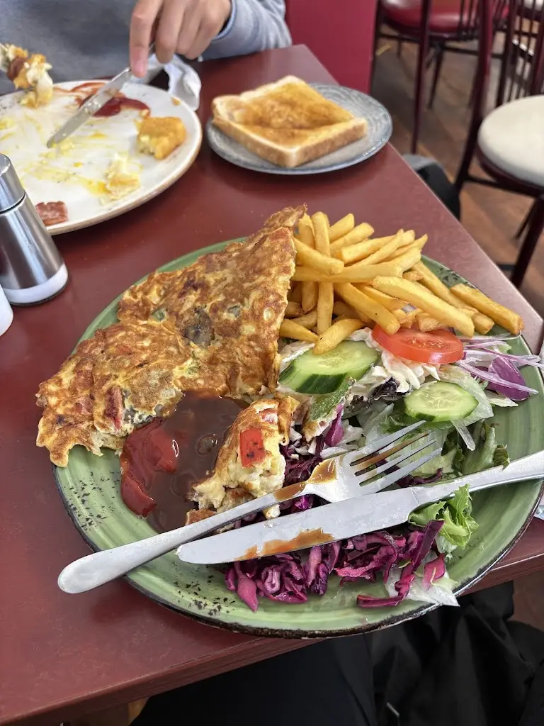 Mia Isabel_K's Cafe_Bovingdon_review
