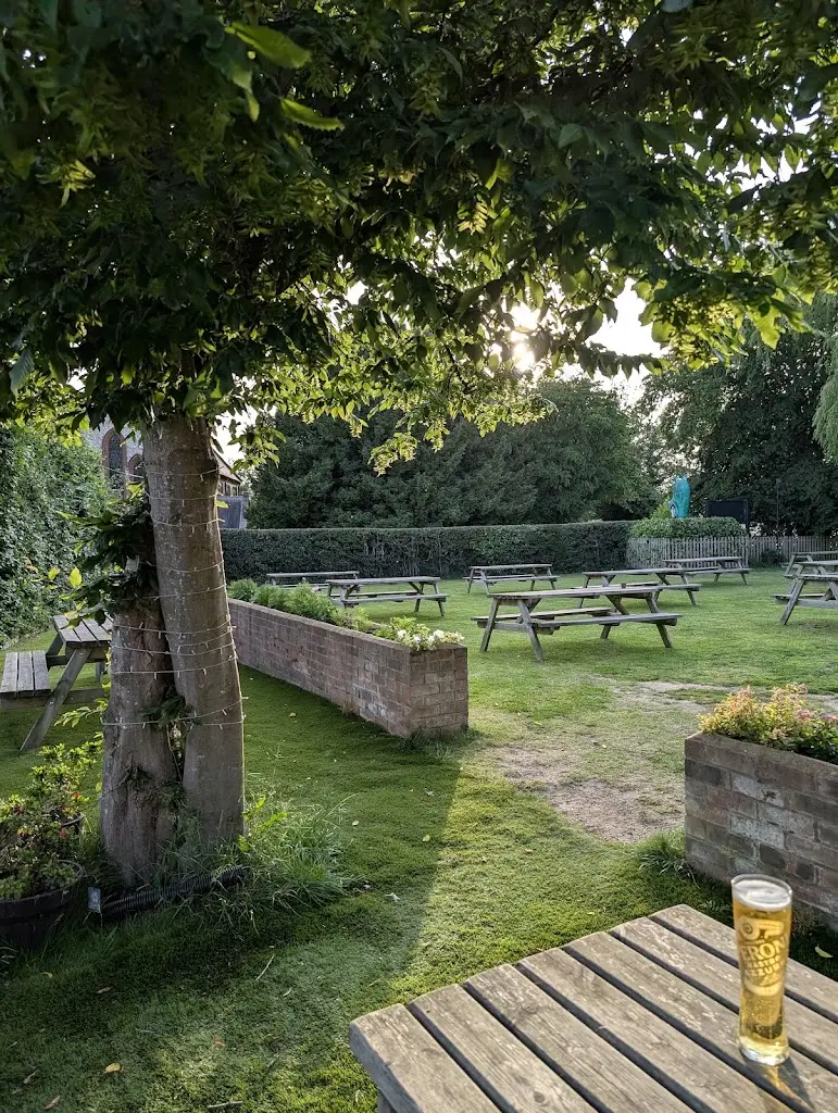 Rachit Kharsani_The Green Dragon_Bovingdon_review