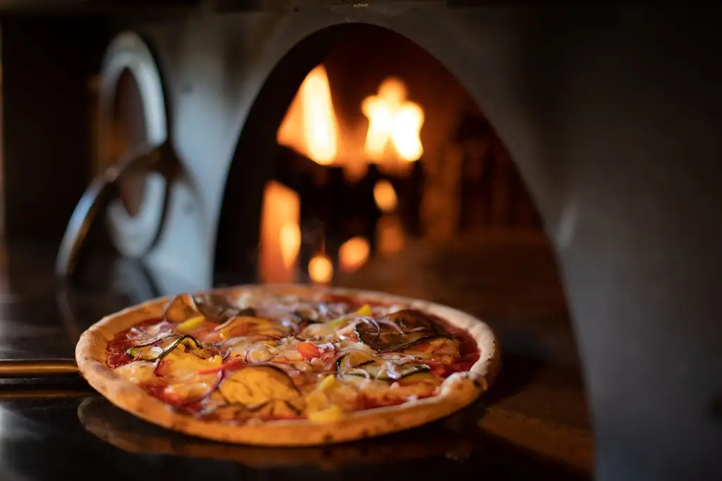 The Green Dragon_Bovingdon_slider_image_2