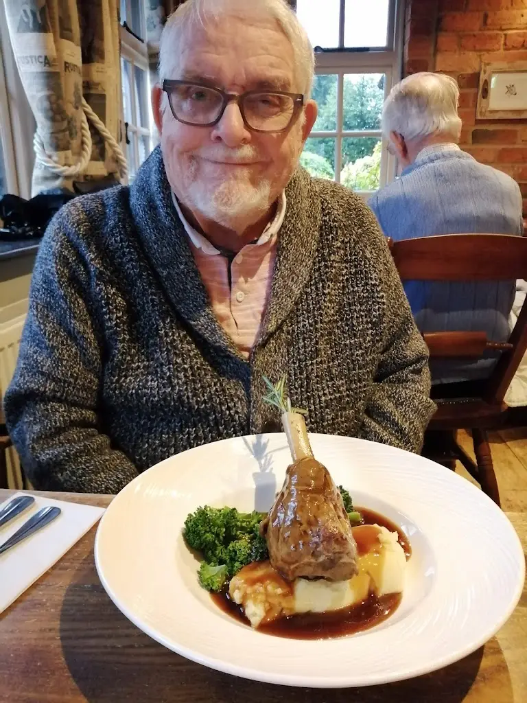 Menu_White Horse_Bovingdon_image_9