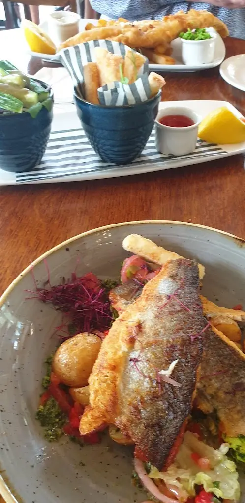 Menu_Fishery Inn Boxmoor_Bovingdon_image_8