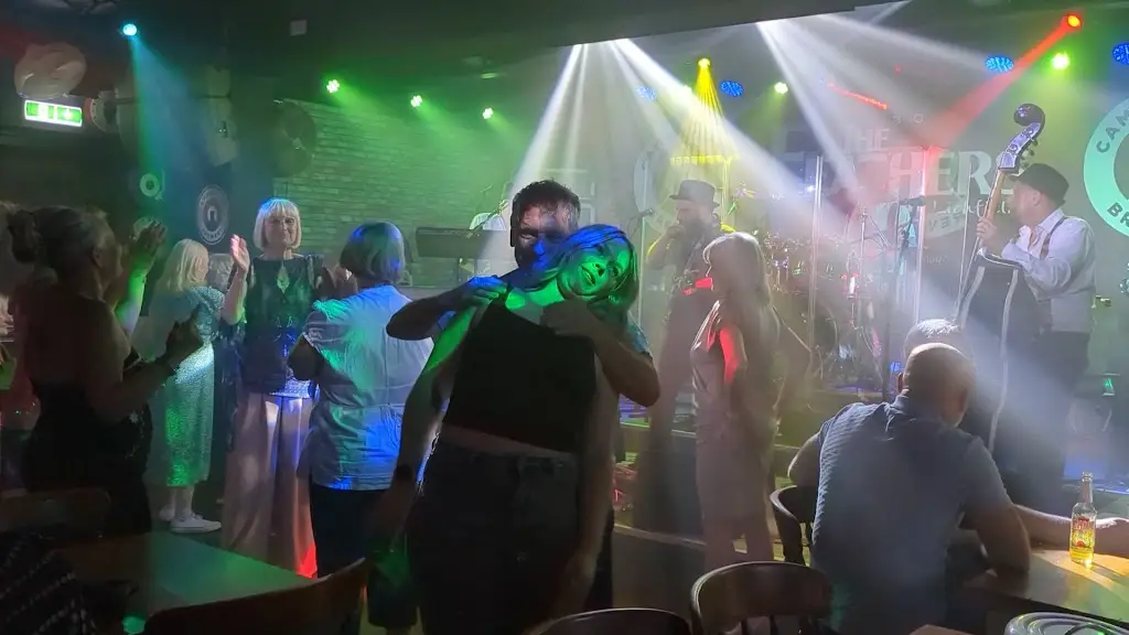 Alan Johnson_The Feathers Inn_Alrewas_review