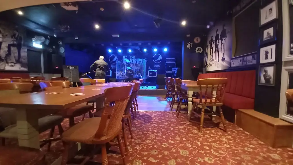 The Feathers Inn restaurant in Alrewas