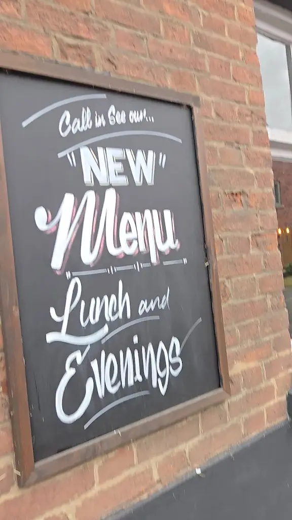 Lou Lou_The Crown Inn_Alrewas_review