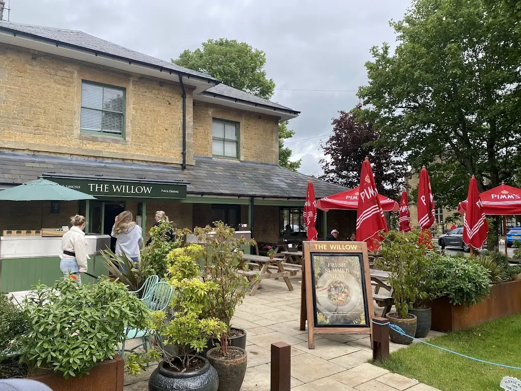 The Willow, Bourton-on-the-Water_Bourton on the Water_slider_image_3