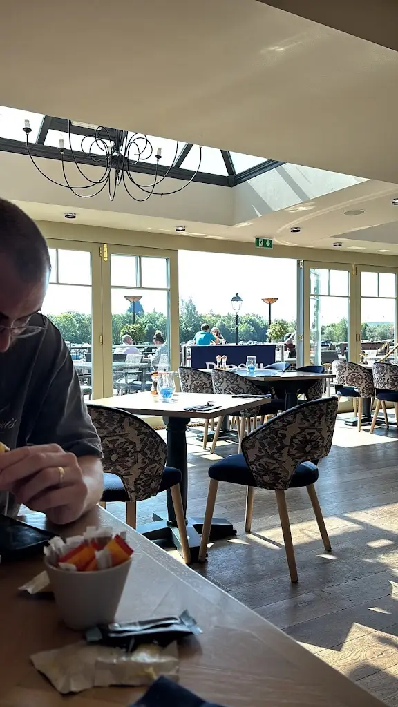 Sophie Smith_The Waterfront_Alrewas_review