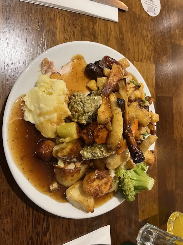 Jenna_Castle Carvery - Clocktower_Bowthorpe_review