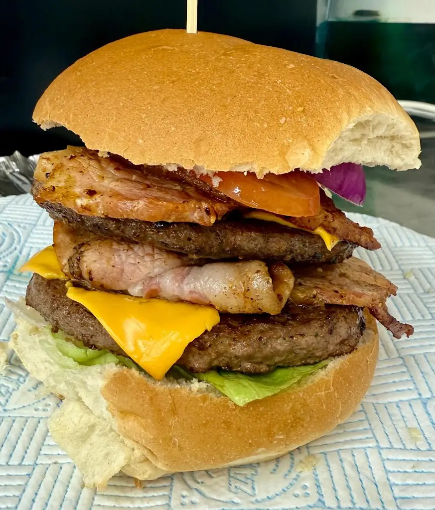 CJ's Burger Van restaurant in Bowthorpe