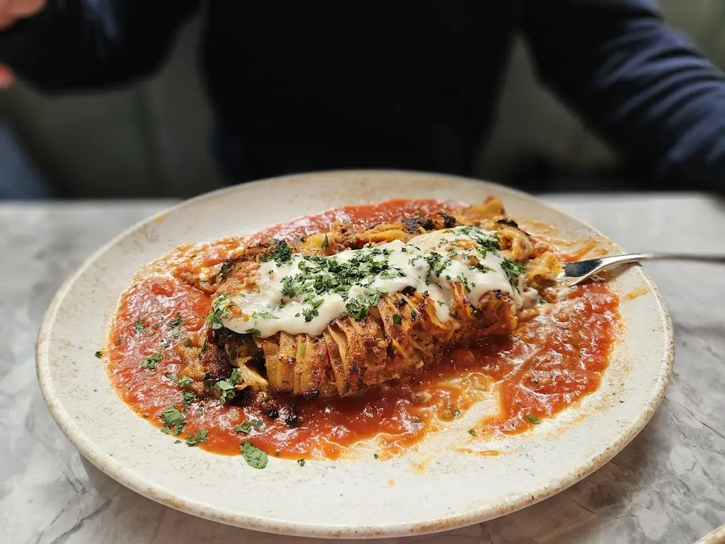 Nataliia Leshchenko_Piccolino_Bourne End_recensione