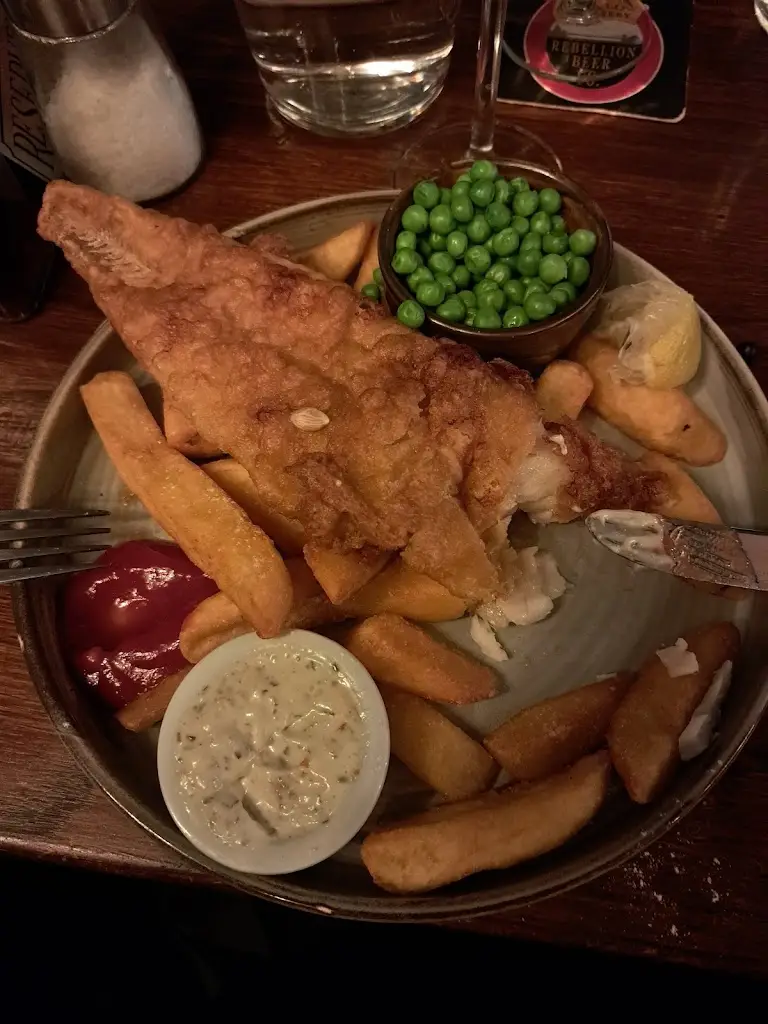 C R_Black Lion_Bourne End_review