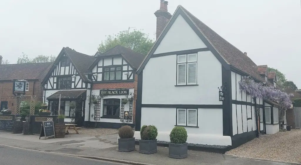Black Lion restaurant in Bourne End