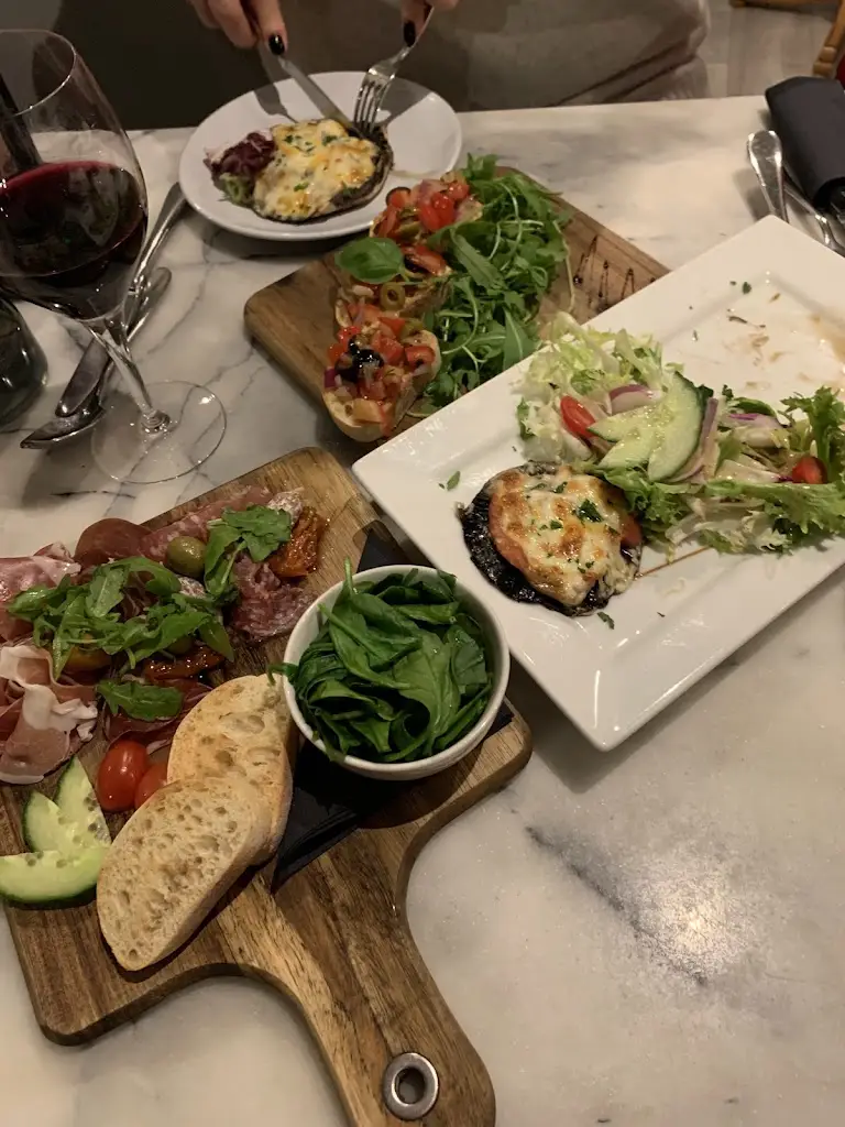 Liudmyla Zamazan_Portobello Restaurant_Alrewas_review