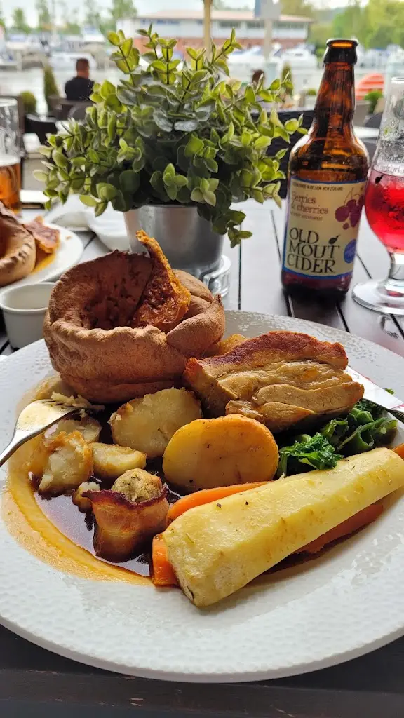 Menu_Ferry Cookham_Bourne End_image_7