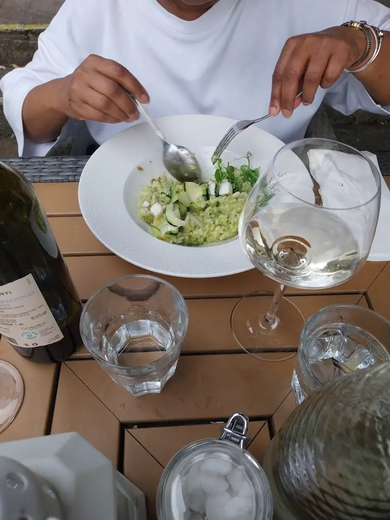 Ben Humphrey_Ferry Cookham_Bourne End_review