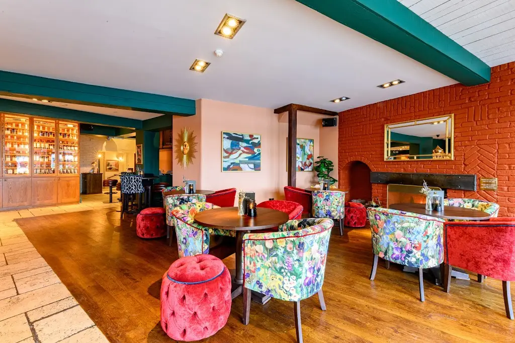 Ferry Cookham_Bourne End_slider_image_1