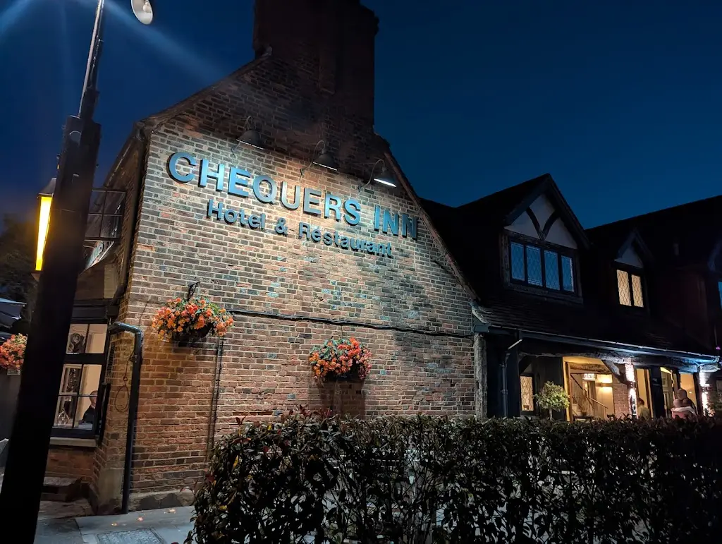 Robert Harkin_Chequers Inn_Bourne End_review