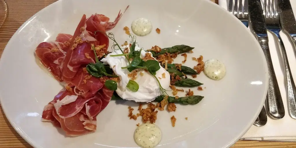 The Shepherd & Dog restaurant in Boxted