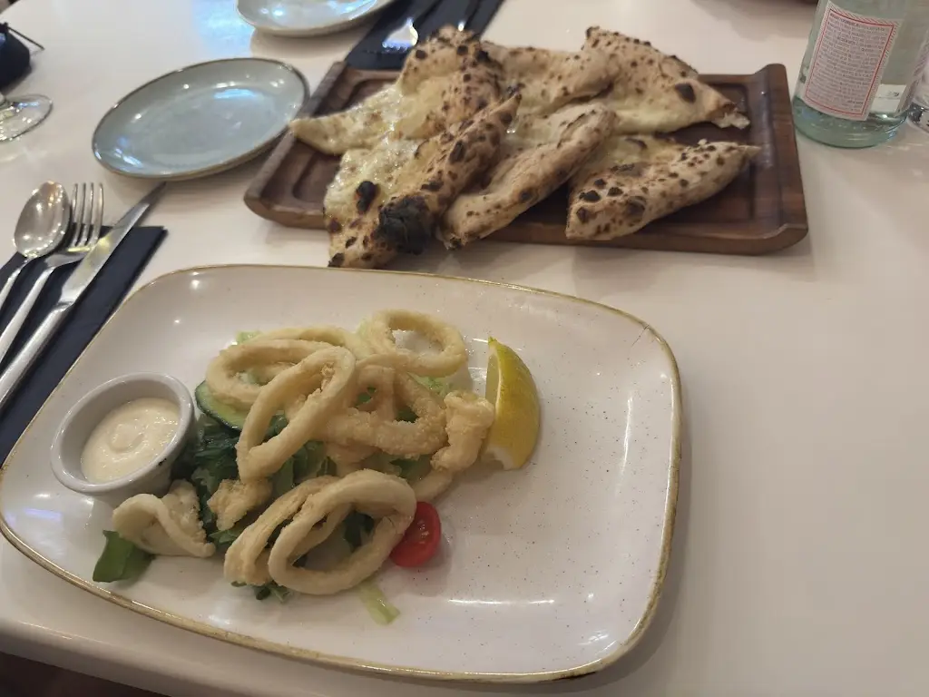 Daniela hernandez_El Murrino_Bournemouth_review