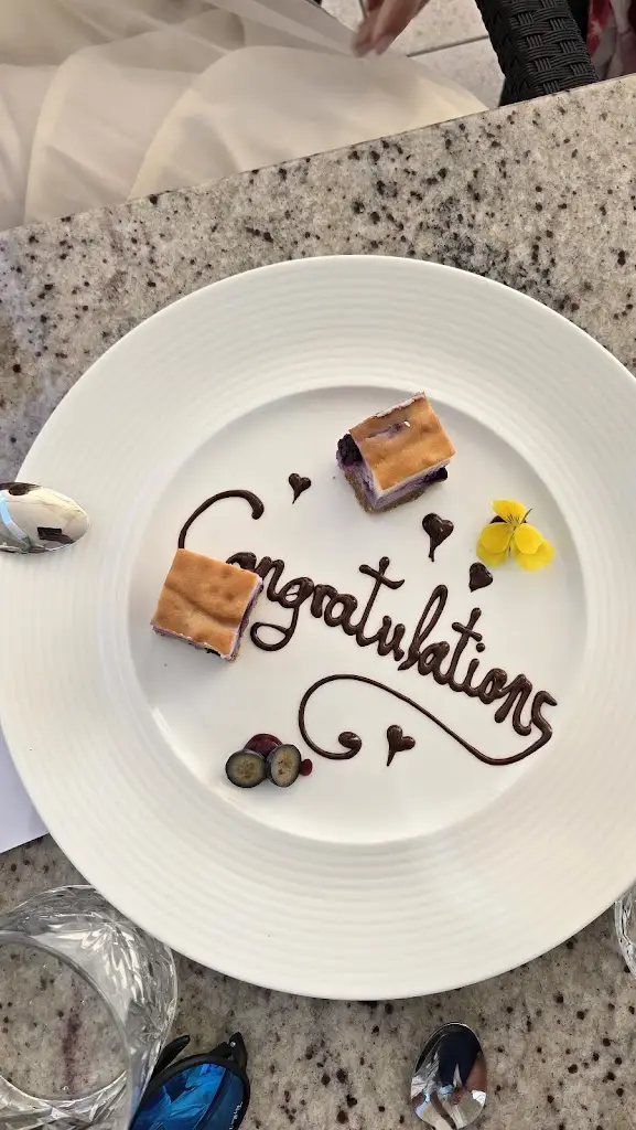 Jesse Gilchrist_NEO Restaurant & Bar Lounge_Bournemouth_review