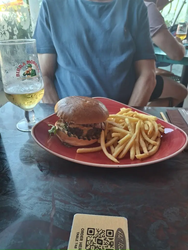 Tammy Hughes_Hot Rocks_Bournemouth_review