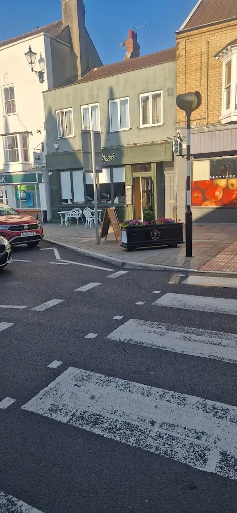 David Gillingham_Mezze Thornbury_Alveston_review