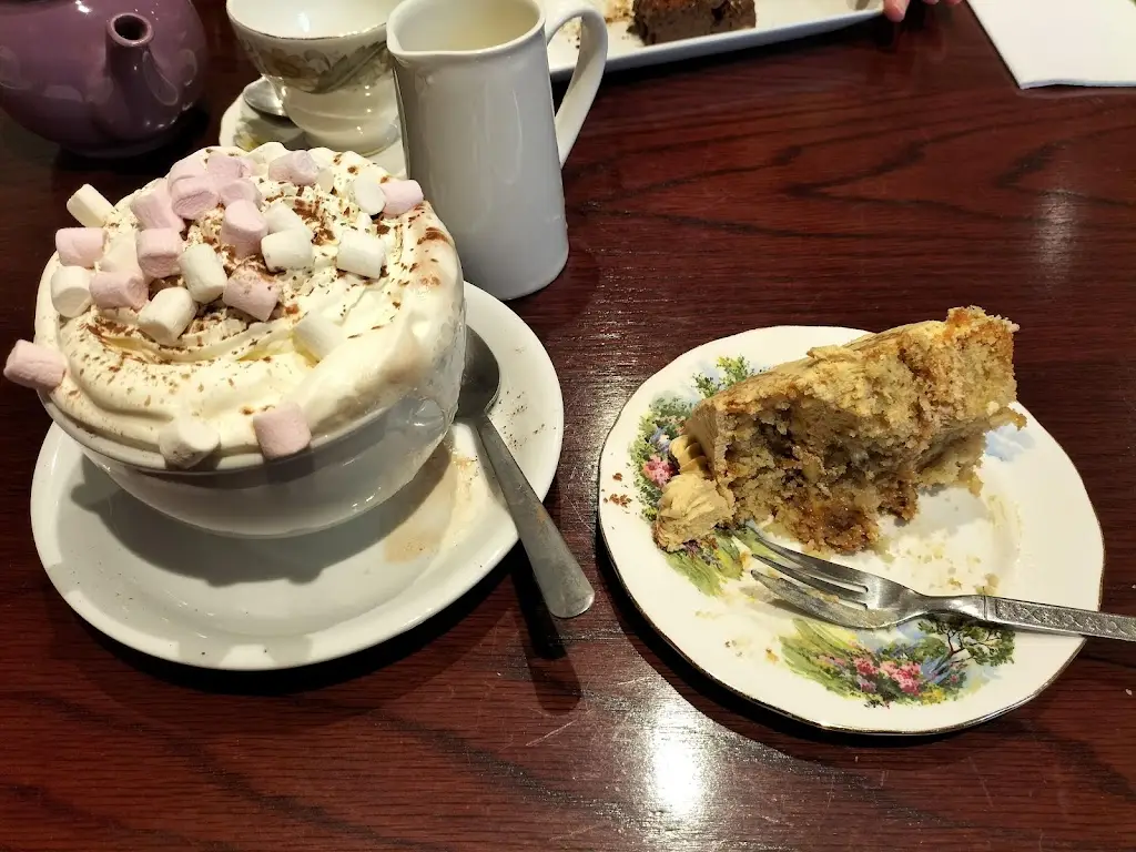 The Ginger Fox Cafe_Bourne_slider_image_3