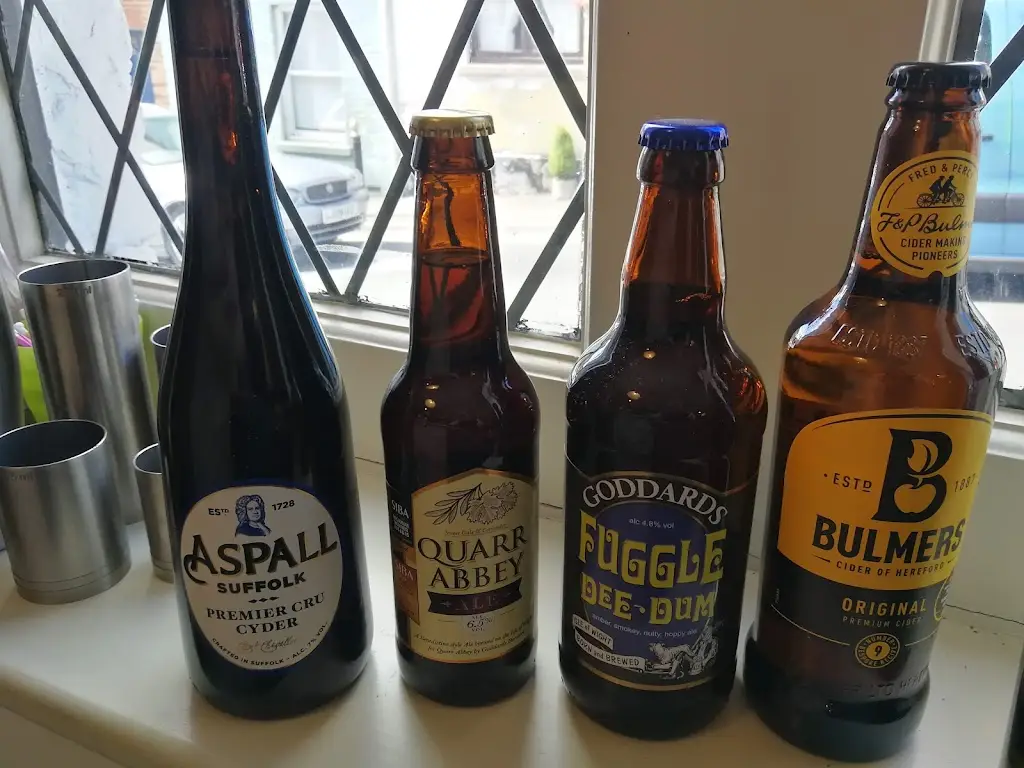 Menu_Auctioneer Wine Bar And Seafood Kitchen_Brading_image_5