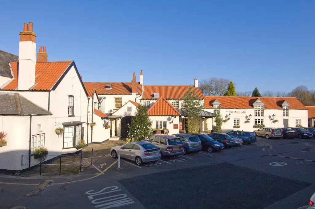 Premier Inn Bristol (Alveston) hotel restaurant in Alveston