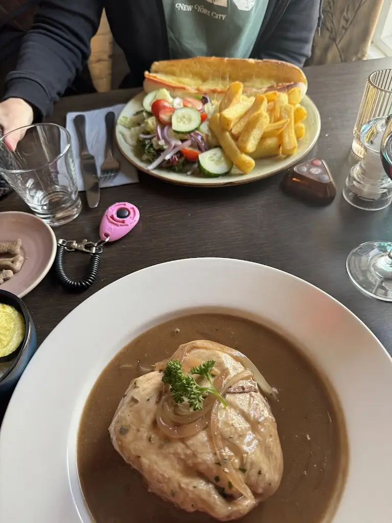 The Yarbridge Inn._Brading_slider_image_2