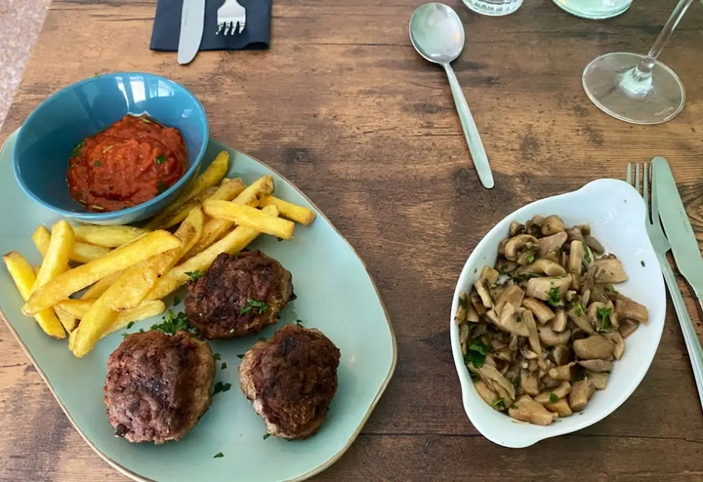 Thomas Reynolds_Restaurant Vine & Plate_Box_recensione