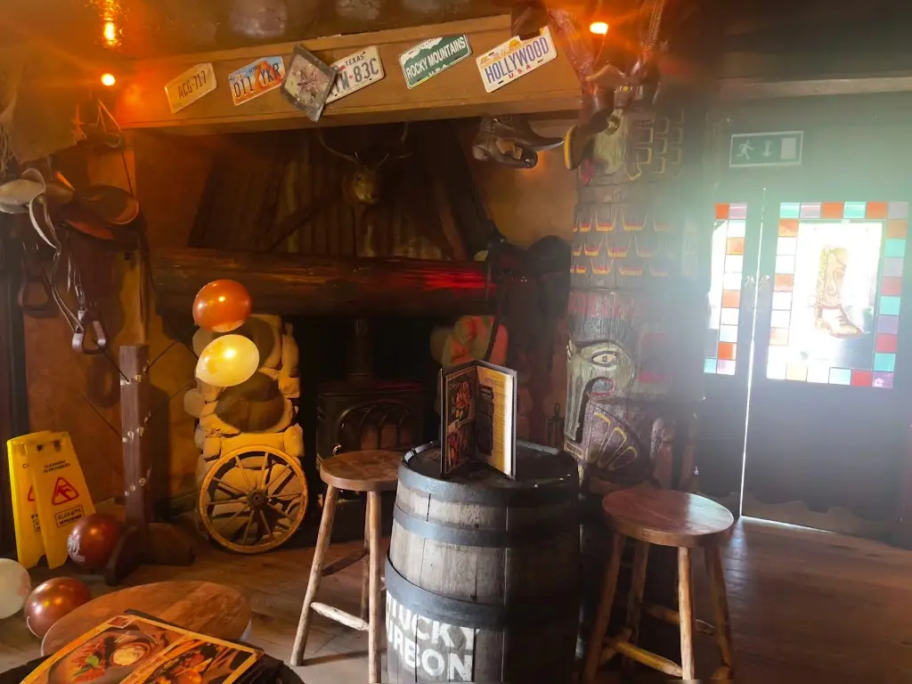 Marlene De Nobrega_Smith & Western | Boxhill_Box_review